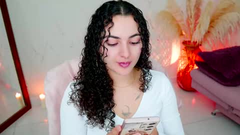 Merida Bell online show from May 18, 3:07 pm