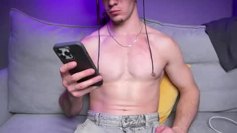 merlin07299 online show from October 4, 12:19 am