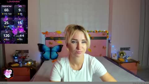 Snapshot of merymidnight chatting on October 7, 5:58 am merymidnight online show from October 7, 5:58 am