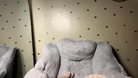 mezzy69 online show from March 10, 12:17 pm