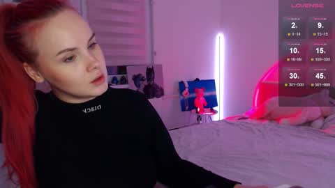 Snapshot of mi_cherry chatting on February 20, 9:53 pm Alice online show from February 20, 9:53 pm