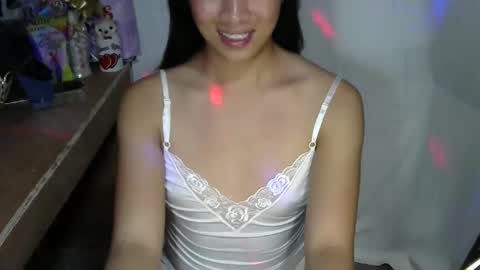 Snapshot of mia0113 chatting on October 7, 4:36 pm Mia online show from October 7, 4:36 pm
