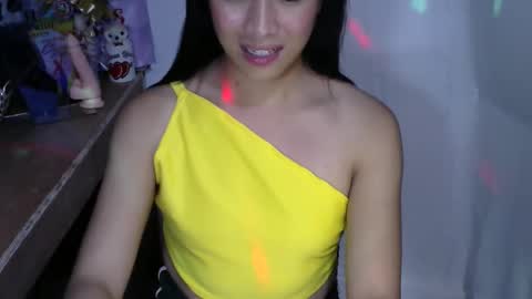 Snapshot of mia0113 chatting on October 2, 3:00 pm Mia online show from October 2, 3:00 pm