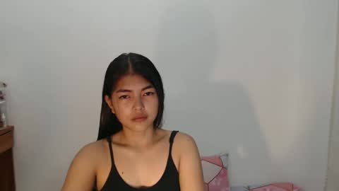 mia online show from February 13, 11:50 am