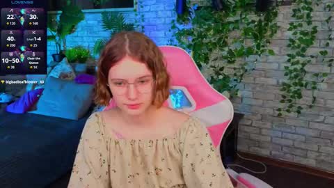 mia__mooore online show from February 24, 1:25 pm
