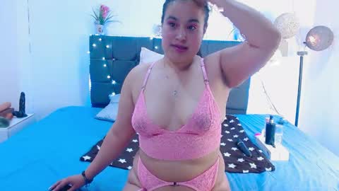 C A L L  M E  M I A  online show from April 14, 3:32 am