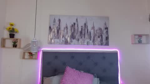 M I A  A Y R A online show from October 2, 4:50 pm