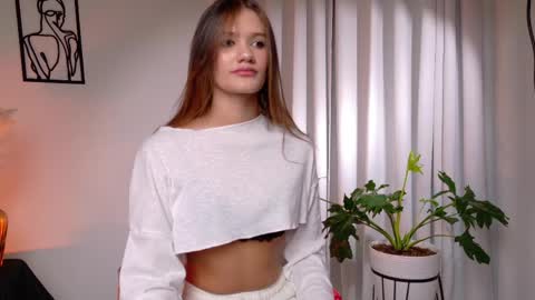 Mia Benett  online show from May 28, 2:37 pm