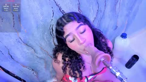 Snapshot of mia_cataleiya chatting on October 19, 12:10 pm mia online show from October 19, 12:10 pm
