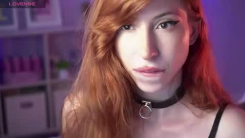 Hi I am Mia online show from July 6, 8:44 am