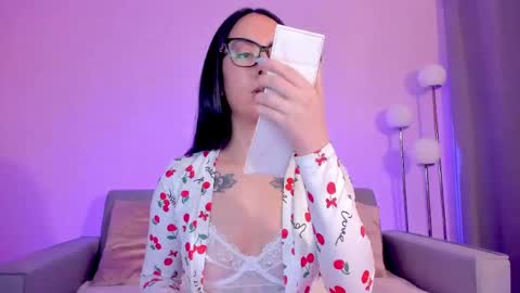 Sarah Luna online show from March 25, 11:39 am