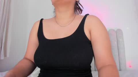 FERNANDA  online show from April 12, 1:48 pm