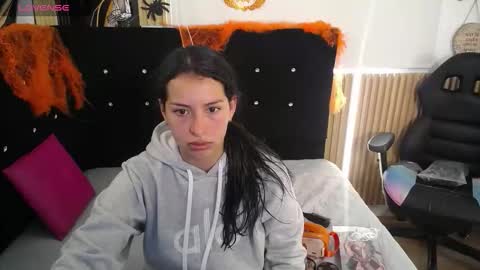 mia_garcia28 online show from November 3, 1:12 pm
