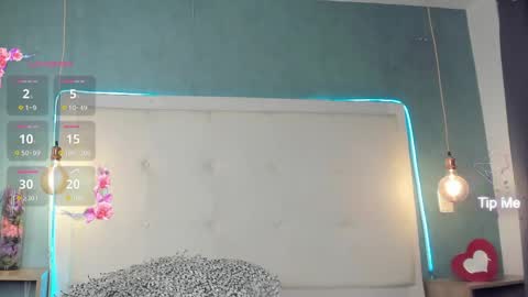 mia online show from May 20, 2:01 pm