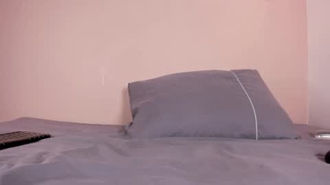  I am Mia  online show from March 7, 12:27 pm