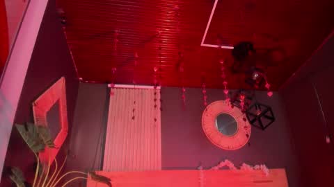 Val  online show from December 21, 12:33 pm