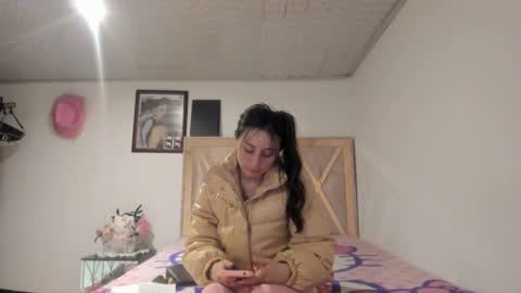 Snapshot of mia_kanee chatting on October 7, 12:39 am mia kaneee online show from October 7, 12:39 am