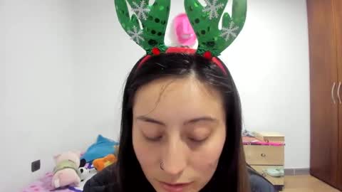 Snapshot of mia_kanee chatting on December 7, 4:48 am mia kaneee online show from December 7, 4:48 am