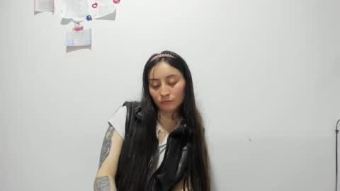 Snapshot of mia_kanee chatting on February 21, 5:13 am mia kaneee online show from February 21, 5:13 am