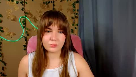 mia_lemm online show from June 4, 7:36 am