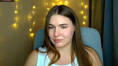 Snapshot of mia_lemm chatting on October 15, 9:32 am mia_lemm online show from October 15, 9:32 am