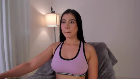 MIA LOVE   online show from May 10, 10:27 pm