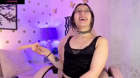 Mia online show from July 2, 12:52 am