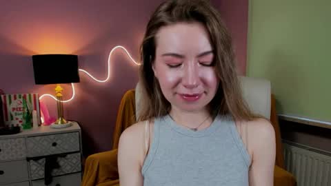 Mia online show from November 14, 8:16 am