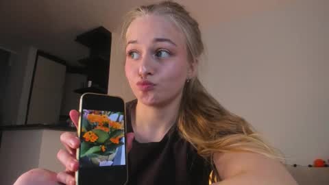 Mia here Appreciate your support online show from October 19, 4:22 pm