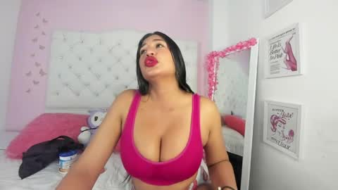 MiaMiller online show from April 30, 9:19 pm