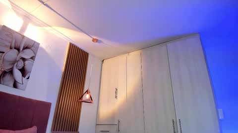 Mia Nevaeh - follow me online show from December 20, 10:06 pm