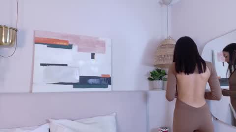 mia_oconner online show from February 14, 12:14 pm