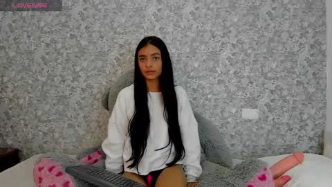 Mia online show from April 14, 2:37 am