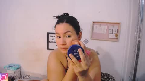 mia reys online show from September 29, 12:04 pm