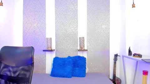 Snapshot of mia_roos13 chatting on October 9, 10:15 pm mia_roos13 online show from October 9, 10:15 pm