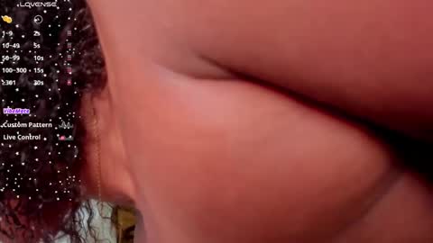 Mia online show from March 31, 4:24 am