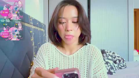 Mia online show from February 28, 6:21 am