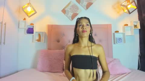 Mia Suarez online show from October 29, 11:38 pm