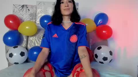 mia_sweetie1 online show from July 3, 7:18 pm