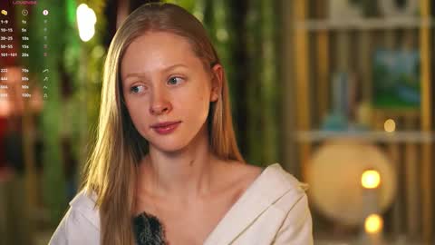 Mia online show from March 7, 3:12 pm