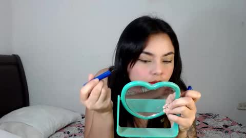 mia_w22 online show from December 3, 9:43 am