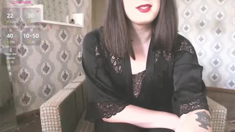 Snapshot of mia_wallase chatting on October 12, 4:43 pm mia_wallase online show from October 12, 4:43 pm