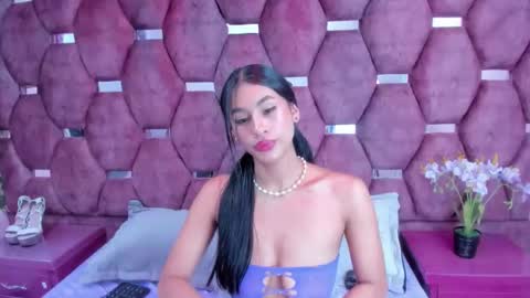 miaa_davis_ online show from February 1, 3:03 am