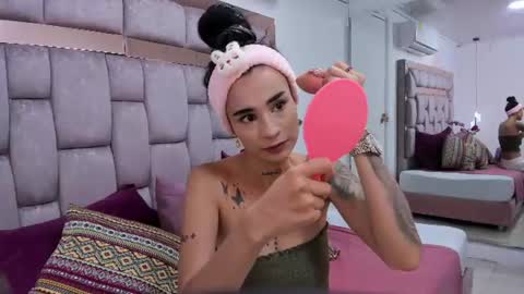 Mia  online show from June 26, 12:54 pm