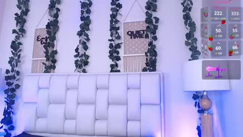 Snapshot of miaa_gh1 chatting on February 25, 1:10 pm Mia online show from February 25, 1:10 pm