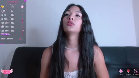 Mia online show from January 18, 5:37 pm