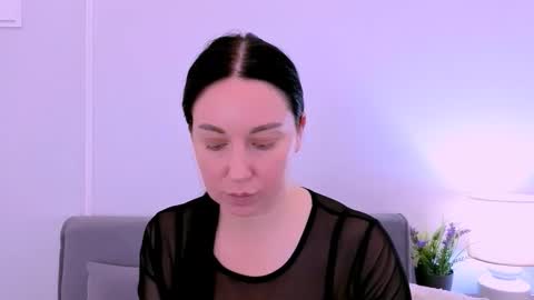 Mia online show from May 13, 5:22 pm
