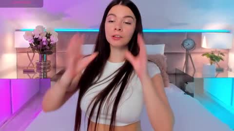 Mia online show from May 24, 7:53 pm