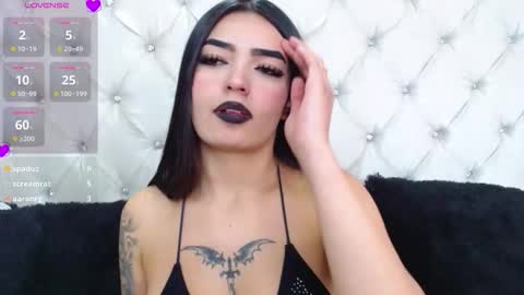 Snapshot of miaasmiith_ chatting on September 17, 2:53 pm Alexandra online show from September 17, 2:53 pm