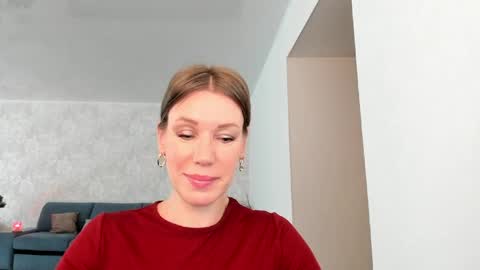 Mia online show from May 5, 4:52 am
